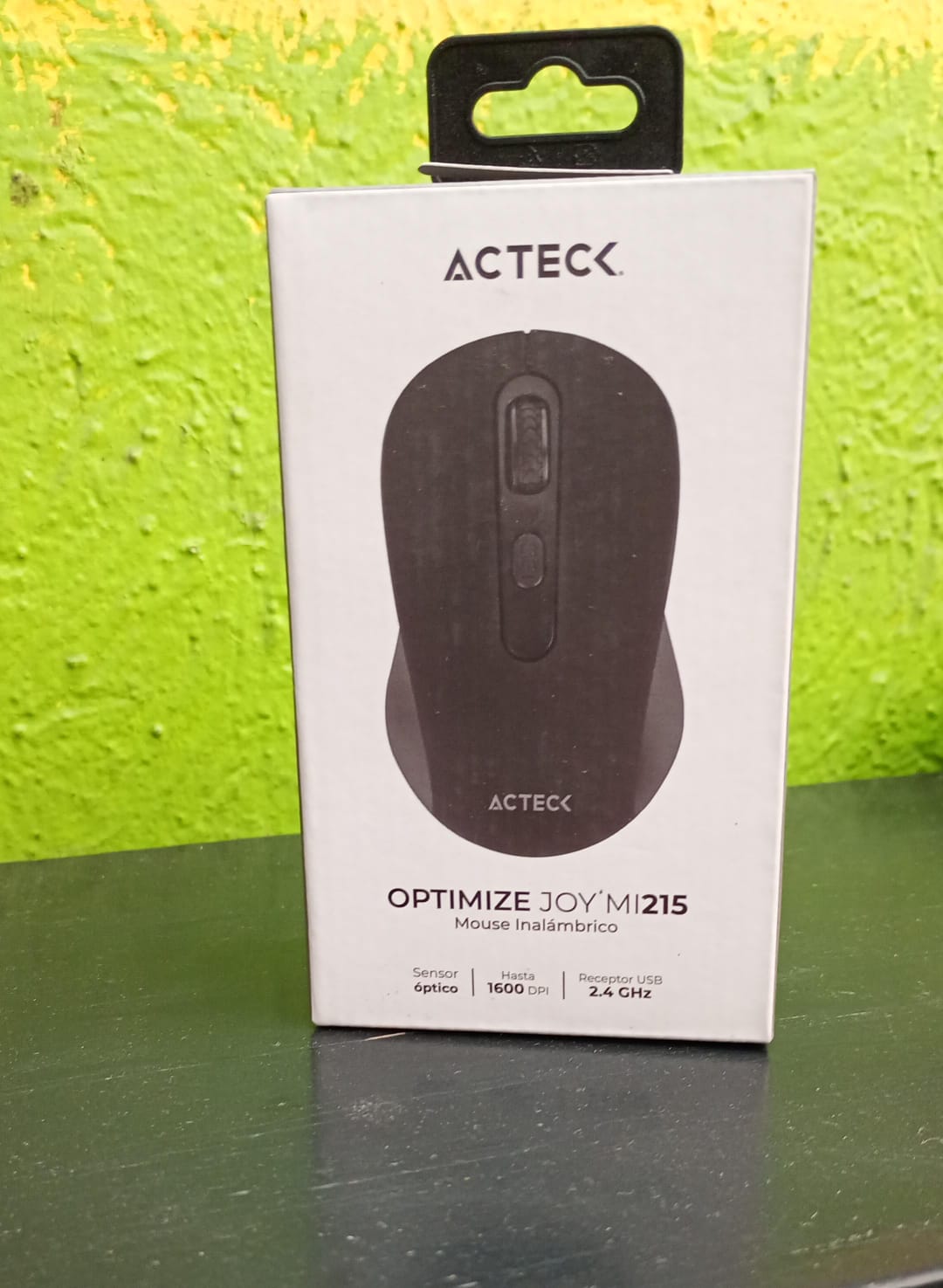 Mouse Acteck Inalámbrico Optimize Joy MI215  2.4 GHz /Hasta 1600 DPI 3 Botones  Ergonómico / 1xBat AA Incluida / Essential Negro